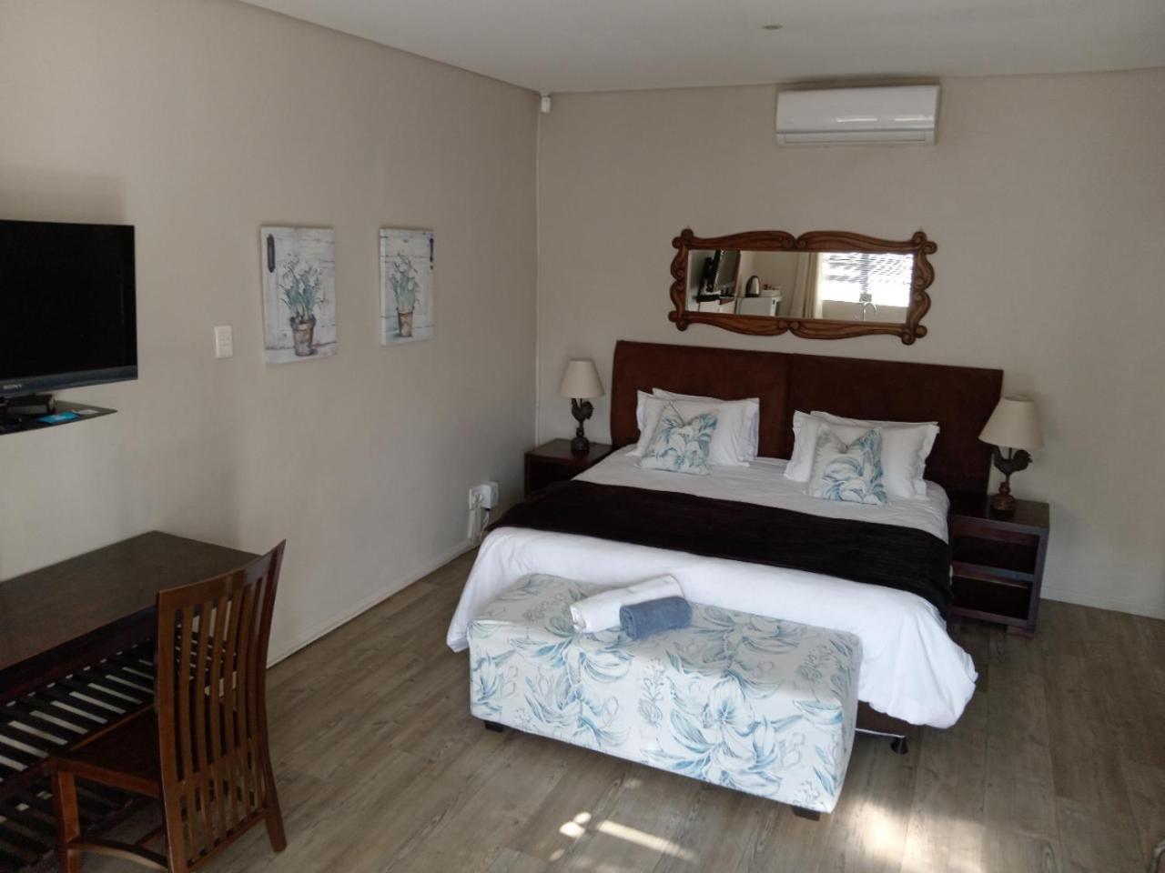Bed and Breakfast Urban Manor Порт-Элизабет Экстерьер фото